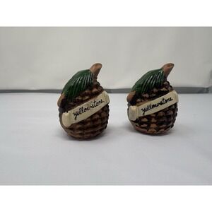 Vintage Yellowstone National Park Pinecone Salt & Pepper Shaker Granny Cottage